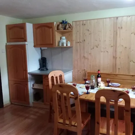 Freistehendes Ferienhaus In Idyllischer Lage